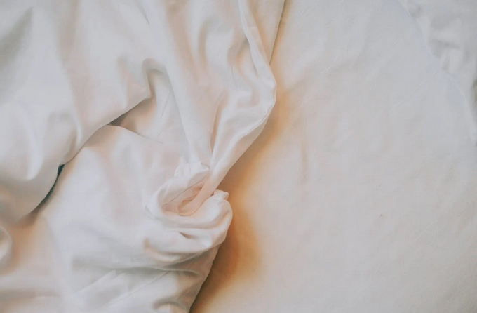 stained bed